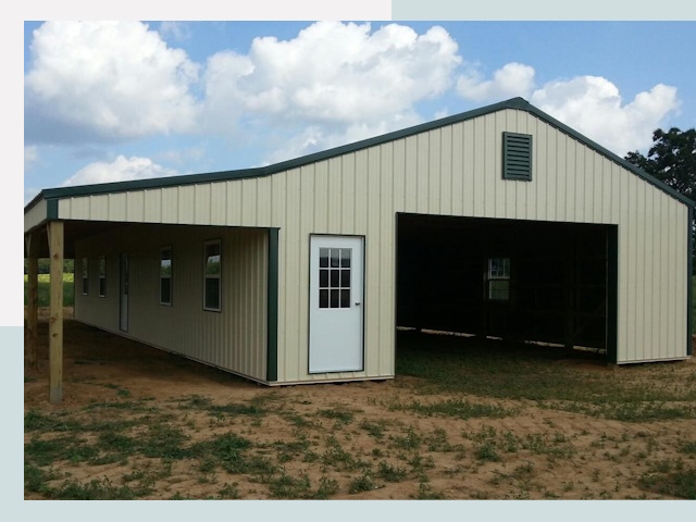 Строительство конюшен в Тихвине