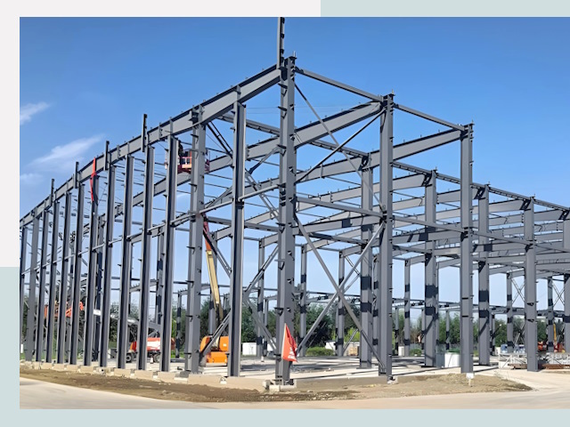 Строительство торговых центров в Тихвине