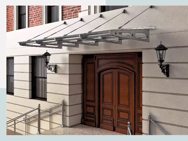 Металлические козырьки от 656 руб. в Тихвине