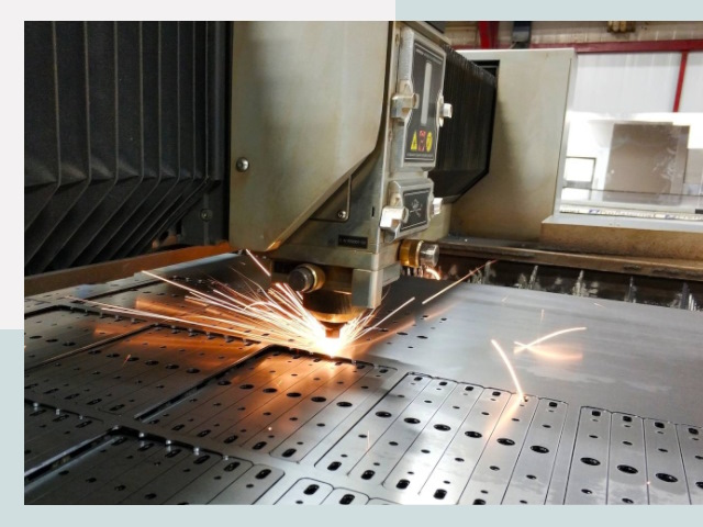 Лазерная резка металла в Тихвине от 656 руб.